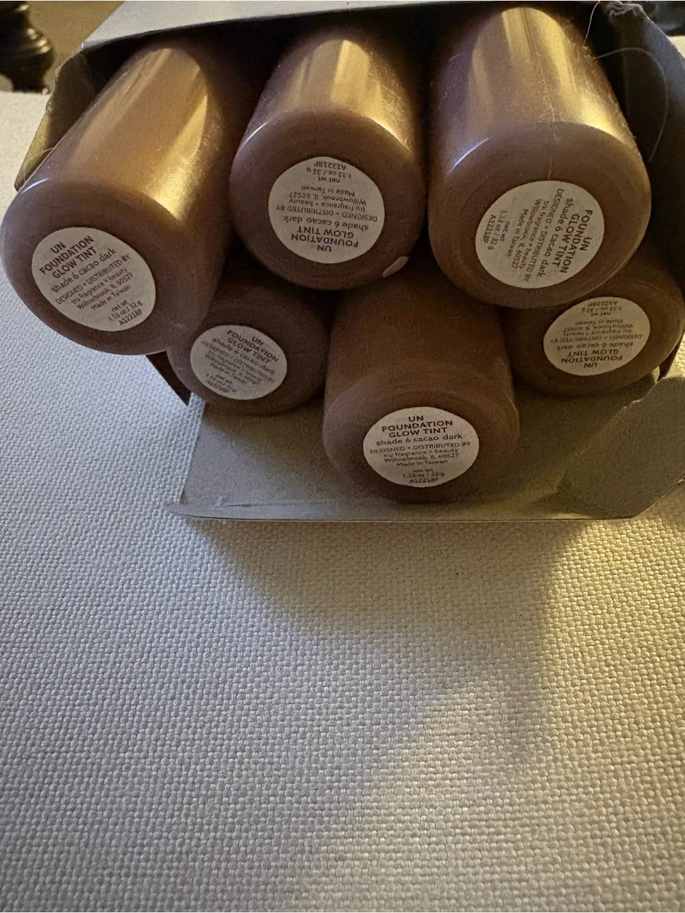 UN Foundation Glow Tint - Shade 6 Cacao Dark